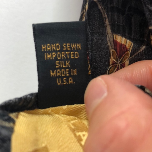 Robert Talbots by Nordstrom - 💯 % Silk Tie - Picture 5 of 6